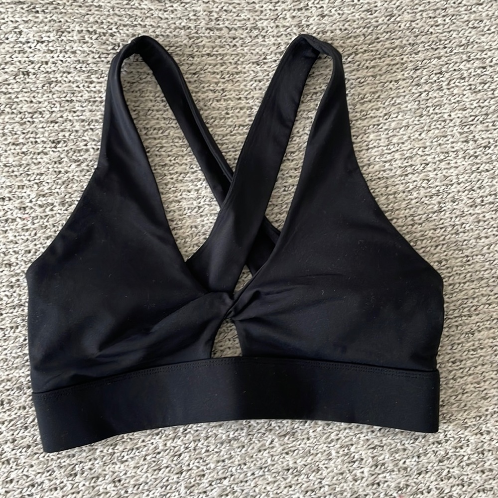 Fabletics Sports Bra / M